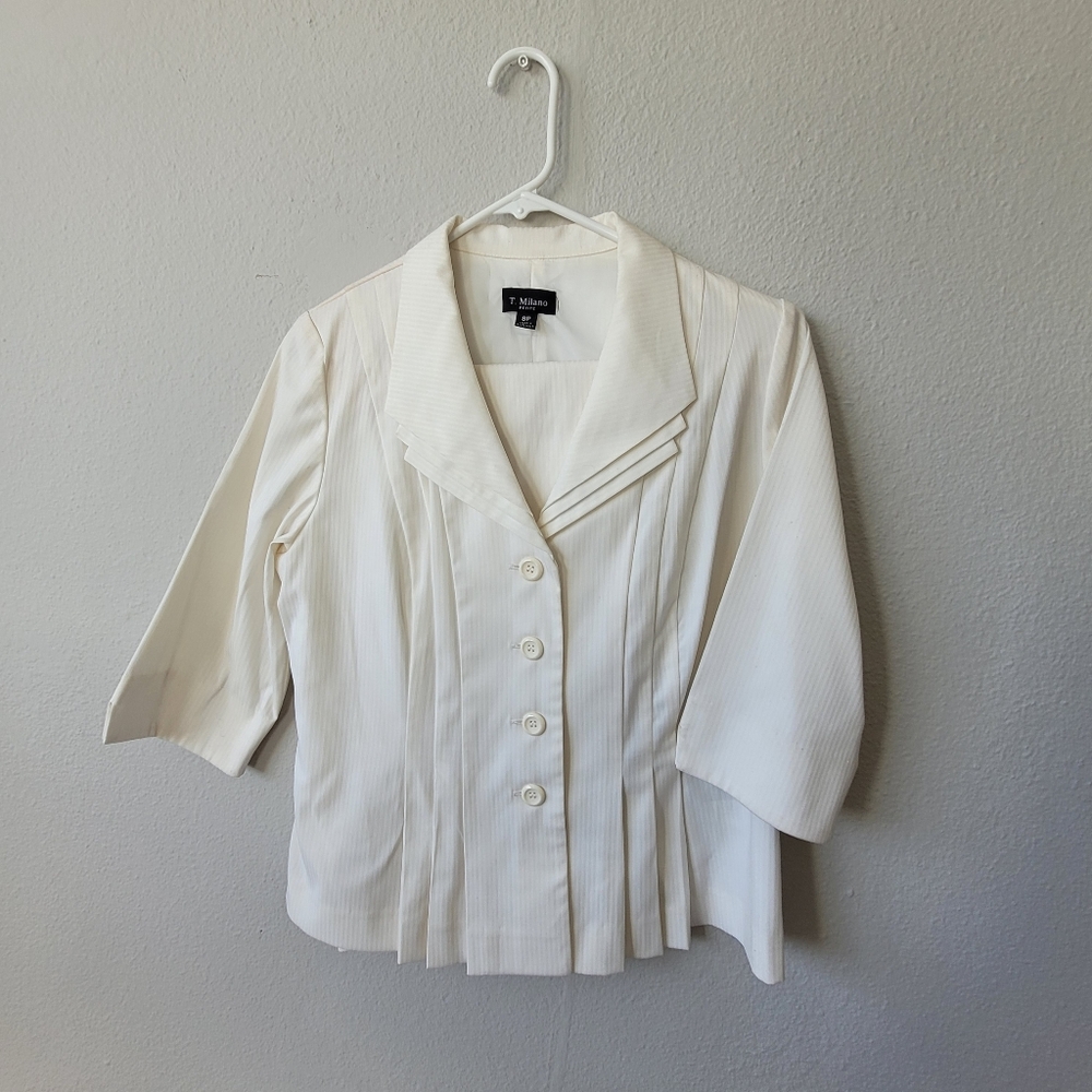 2 Piece Elegant White Striped Suit Size 8 Petite Classy Work Wedding T. Milano